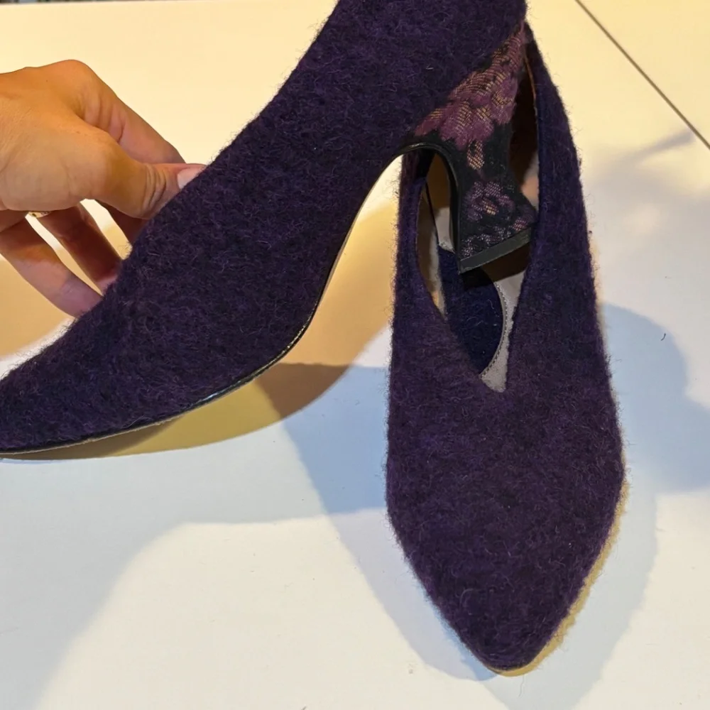 Furry 80s inspired purple Fluevogs - Sz 7 - Picture 10 of 11